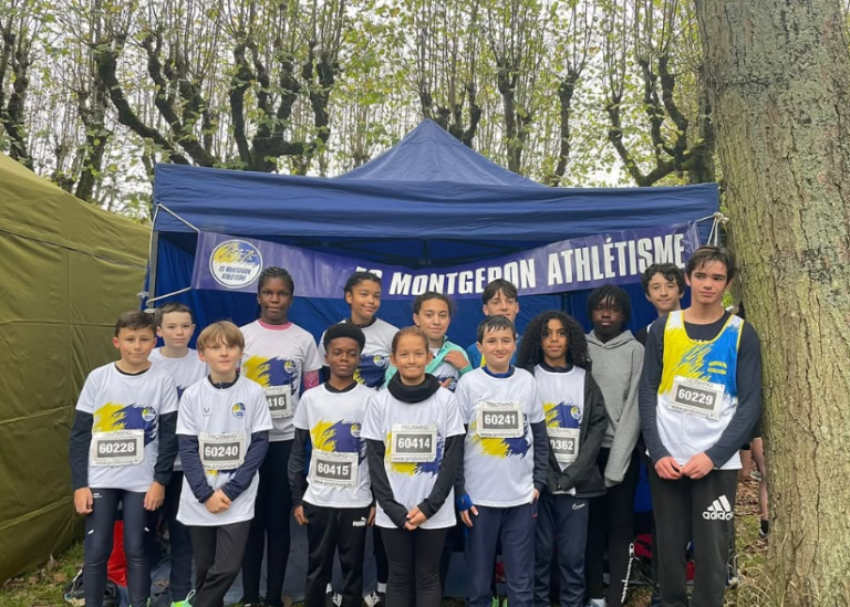 Lire la suite à propos de l’article Cross de Mennecy : Premiers foulées dans la boue POUR nos jeunes !
